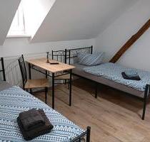 Monteurs. u. Ferienwohnungen - 19,00 EUR Kaltmiete, in Crimmitschau (PLZ: 08451)