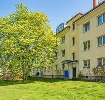 Geräumige 2 Zimmerwohnung mit Balkon und Duschbad - Dresden Blasewitz