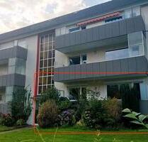 Erstbezug nach Renovierung - ruhig & zentral mit Balkon & Garage - Neumünster