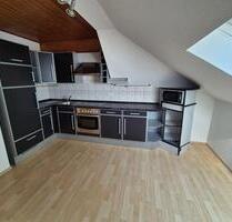 Teilmodernisierte DG-Wohnung mit EBK in Bad Füssing Egglfing