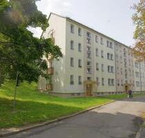 Natur trifft City - gemütliche 2-Raumwohnung mit Balkon ins Grüne - Plauen Alt Chrieschwitz