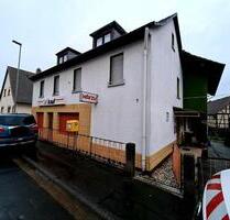 Einfamilienhaus 150m2 + Geschäftsräume 118m2 - Nidda