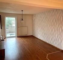 Geräumige 2-Zimmer-Wohnung mit Balkon im Grünen zu vermieten - Kodersdorf