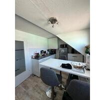 Renovierte Dachgeschosswohnung - 600,00 EUR Kaltmiete, ca.  43,00 m² in Bielefeld (PLZ: 33607) Mitte