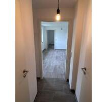 Helle 2 Zimmer Wohnung neu renoviert - Oberkotzau