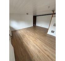 Ruhige 2-Zimmer 60qm Wohnung frisch renoviert mit neuer Küche - Schleswig