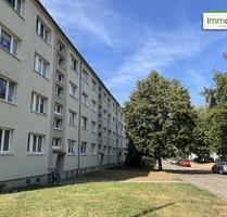 Wohnen in Cracau! Schöne 2-Zimmer-Wohnung mit Dusche, Balkon und Blick ins Grüne. - Magdeburg Brückfeld