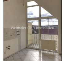 HIER BLEIBT MAN GERN ZUHAUSE - 2 Balkone - Traumaussicht - Thalmassing