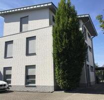 Schöne 4 Zimmer OG Wohnung mit Balkon - Rietberg
