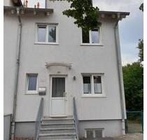 Reiheneckhaus in attraktiver Lage - Groß-Umstadt