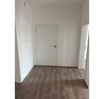 Kernsanierte 4 Zimmer Wohnung im Erdgeschoss - Hameln