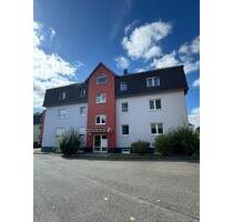 Wunderschöne 2 Raumwohnung mit EBK, Balkon und Weitblick - Reichenbach im Vogtland