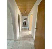 Großzügige, helle Wohnung in ruhiger Siedlungslage - Oberschneiding