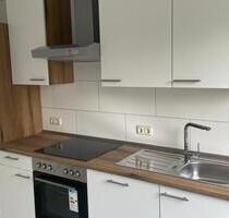 Schöne 2 ZKB Erdgeschoss Wohnung mit einem KFZ Stellplatz - Wiesbaden Bierstadt