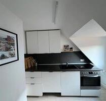 Helle 2,5 Zimmer Dachgeschosswohung in Stuttgart-Feuerbach