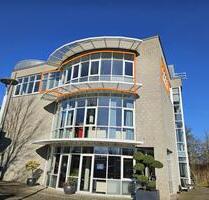 GILDE-Zentrum Detmold: Helles, repräsentatives 57 m² Büro mit lippischem Weitblick