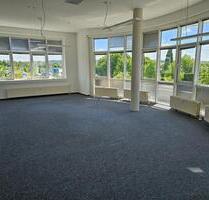 GILDE-Zentrum Detmold: Die Skylounge - 57 m² Büro mit Weitblick