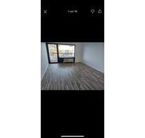 Helle 3-Zim.-Wohnung mit EBK und Balkon in Griesheim