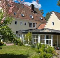Großes Haus mit wunderschönen Garten auch gewerblich nutzbar. - Pegnitz