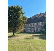 Historische Gutsanlage Nebengebäuden u. Park in der Uckermark - Uckerland