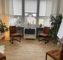 Praxisraum zur Untermiete - 100,00 EUR Kaltmiete, ca.  20,00 m² in Altdorf (PLZ: 84032)