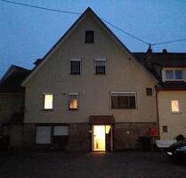 3,5 Zimmer Dachgeschosswohnung - 800,00 EUR Kaltmiete, ca.  65,00 m² in Bönnigheim (PLZ: 74357)