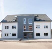 Wunderschöne 2-Zimmer-Wohnung im EG mit Terrasse - Bisingen
