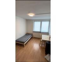 Ein helles Zimmer in einer WG in Kassel Rothenditmold