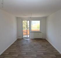Guten Morgen Sonnenschein...helle 2-RW mit Wanne u. Balkon!!! - Freiberg