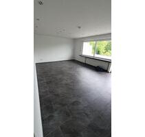 3-Zimmer Wohnung gehobene Ausstattung mit EBK+ Balkon - Köln Porz
