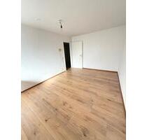 helles freundliches neu renoviertes WG-Zimmer in männlicher Wohngemeinschaft - Heilbronn