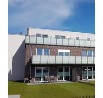 Helle, moderne EG-Wohnung mit eigenem Garten - Zetel