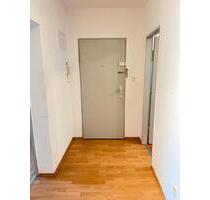 Gut geschnittene 4-ZimmerWohnung mit Balkon - Bremen Hemelingen