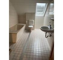 4-5 ZKB in Breitenbach 110 m² - 950,00 EUR Kaltmiete, ca.  110,00 m² in Breitenbach (PLZ: 66916)