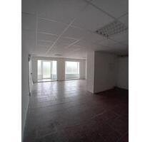 Gewerbeeinheit mit 7 Räumen zu vermieten - Gera Lusan