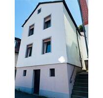 Stilvolle 1-Raum-EG-Wohnung in Weinheim in ruhiger und zentraler Lage