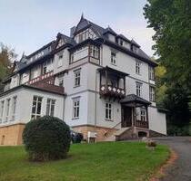 Wohnen im Denkmal - TOP Lage, Fahrstuhl, großer Balkon - Bad Liebenstein