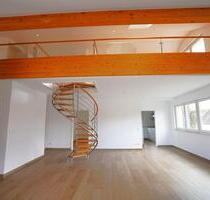 LUXUSDOMIZIL: Galeriewhg, gr. Dachterrrasse, Alleinlage, 4 Zi Whg, ruhig, Tram, U Bahn, Energiest A+ - München Berg am Laim