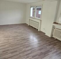 Renovierte 3 12 Zimmer Wohnung in 46047 Oberhausen Dümpten