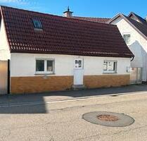 Charmantes Schmuckstück mit Garten in Hördt zu vermieten