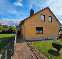 Einfamilienhaus mit Garage - 300.000,00 EUR Kaufpreis, in Gieboldehausen (PLZ: 37434)