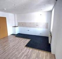 2 Zimmer Dachgeschoss Wohnung zu vermieten - Schönebeck (Elbe)