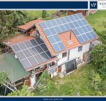 Wohnhaus in ruhiger Lage mit toller Aussicht und PV-Anlage - Arrach