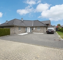 Geräumiger Bungalow in zentraler, ruhiger Seitenstraße am Untenende von Papenburg!