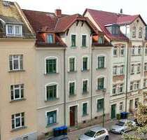 Frisch bezogenes Mehrfamilienhaus mit Balkonen und Wintergärten in guter Lage von Altenburg