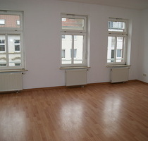 2,5-Zimmer-Wohnung - großes Wohnzimmer, Laminat, Bad mit Badewanne, LIft - Leipzig Bundesweit - Sachsen - Leipzig - Leipzig, Stadt -