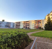 Charmante Erdgeschosswohnung mit Balkon und direktem Zugang ins Grüne - Villingen-Schwenningen