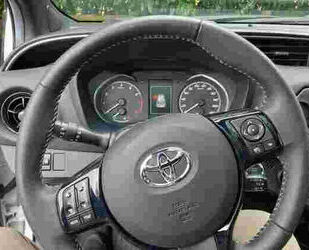 Toyota Yaris 1,5-Dual-VVT-iE Selection Gebrauchtwagen