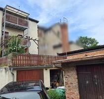 Mehrfamilienhaus mit Grundstück und Garagen in der Altstadt - Kahla