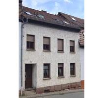 Mehrfamilienhaus mit Grundstück und Garagen in der Altstadt - Kahla